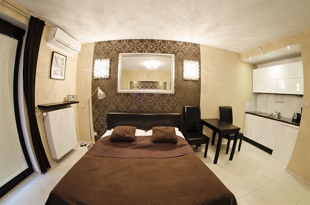 Angel City Center Krakow Aparthotel Exteriör bild