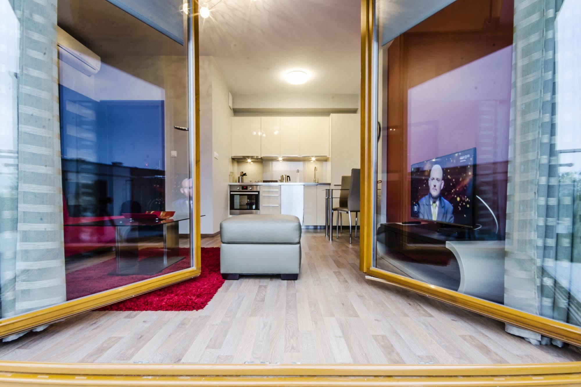 Angel City Center Krakow Aparthotel Exteriör bild