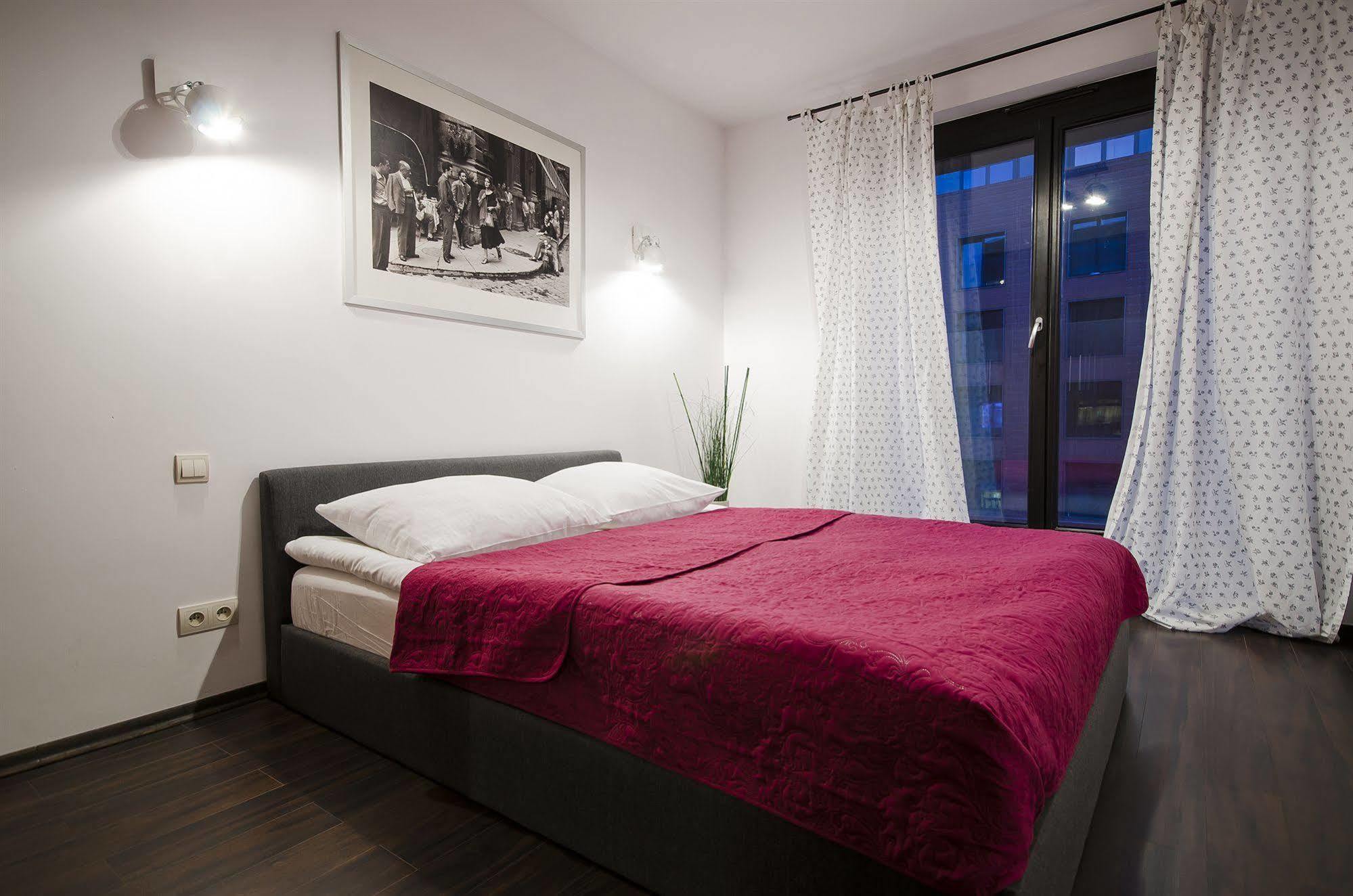 Angel City Center Krakow Aparthotel Exteriör bild
