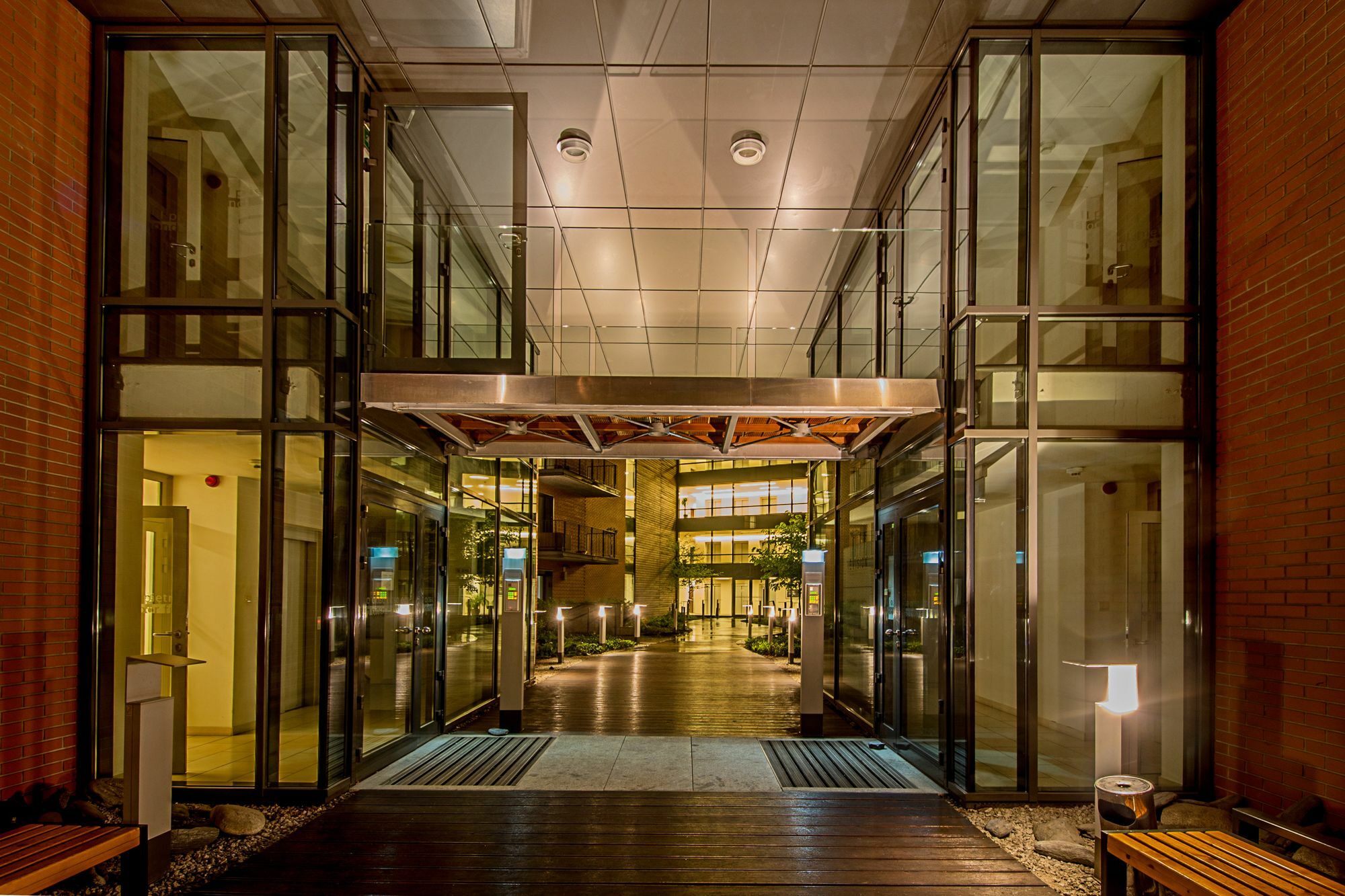 Angel City Center Krakow Aparthotel Exteriör bild